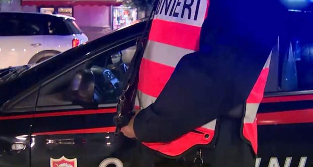 Mercogliano, tenta di rapinare una tabaccheria: 30enne arrestato dai Carabinieri