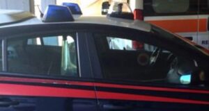 Ariano Irpino, provoca un incidente stradale sotto l’effetto di sostanze stupefacenti: 25enne denunciato dai Carabinieri