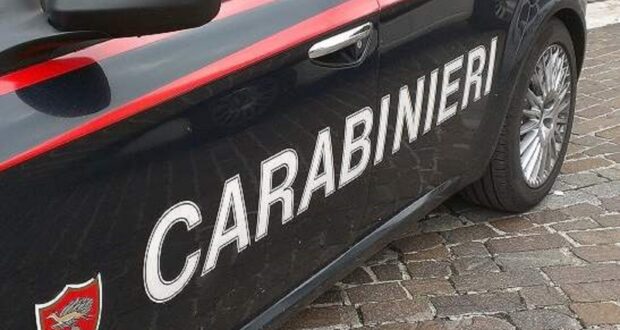Castelfranci, due persone denunciate dai Carabinieri per furto di energia elettrica