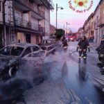 San Martino Valle Caudina, tre autovetture in fiamme