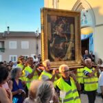 Flumeri, grande devozione e commozione per l’arrivo del quadro della Madonna del Rosario di Pompei